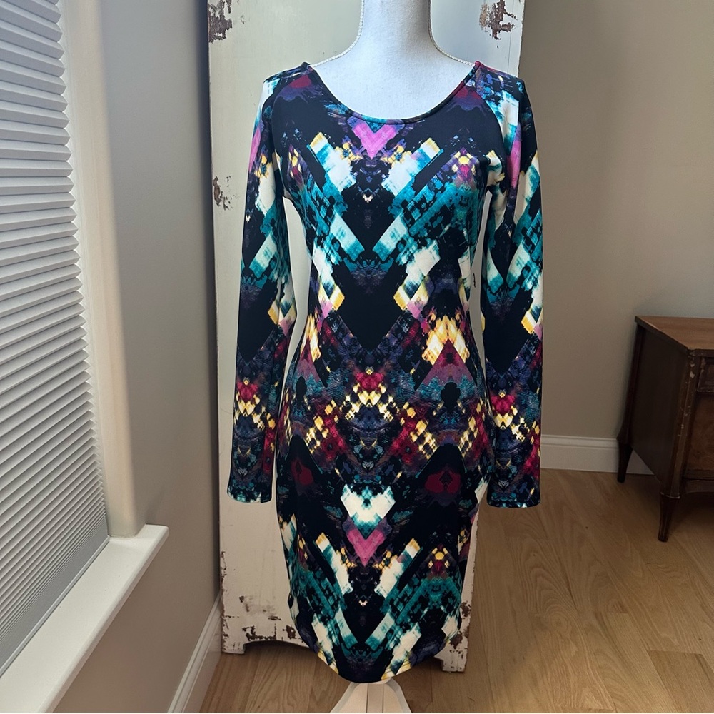 Patterned Long Sleeve Dress - Picture 1 of 6